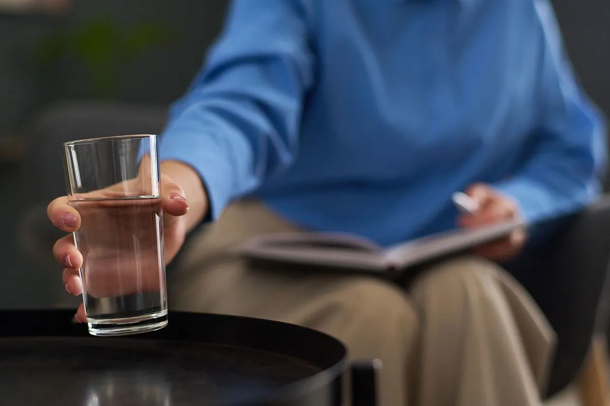 Steve jobs and the art of the water glass test